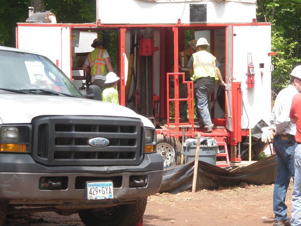 10586_4969696041776_1402904736_n